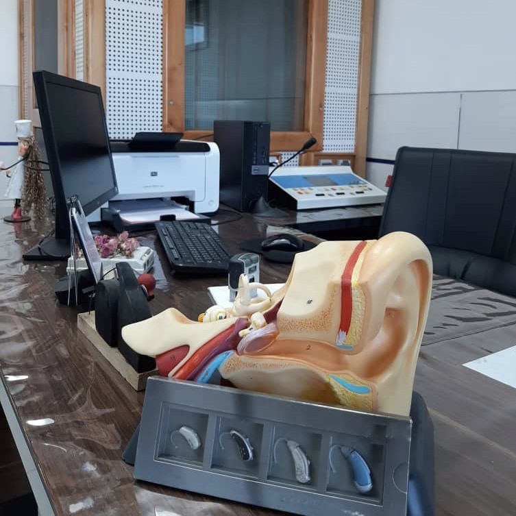مرکز توانبخشی شنوایی سنجی و سمعک آوا